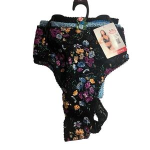 Parade floral 3 pack thong set